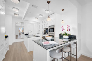 15 Central Park West, 8B Vesta