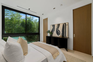 3045 North Bay Road Vesta