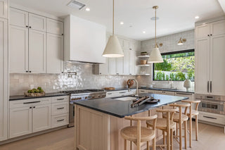 7419 Alverstone Avenue Vesta